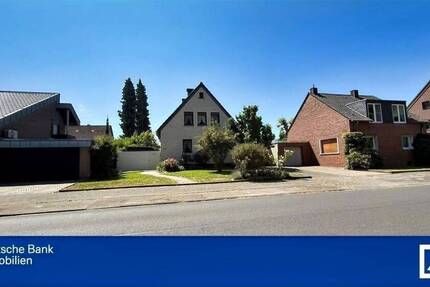 *** Großzügiges Einfamilienhaus mit Traumgarten & Poolidylle ***