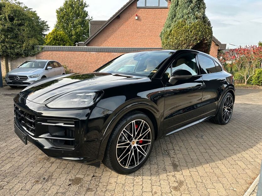 Porsche Cayenne 11.000 km 147.900 € Neuss 41469