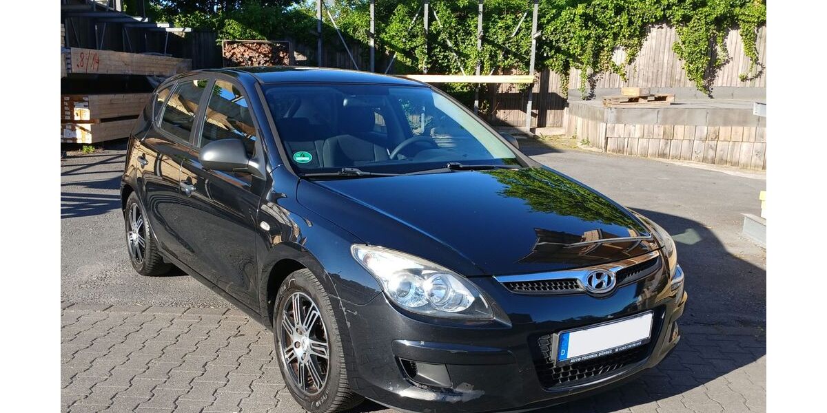 Hyundai i30 196.000 km 2.300 &euro; Duisburg 47138