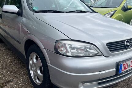 Opel Astra 88.000 km 2.790 € Duisburg 47138