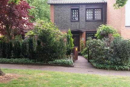Sanierungsbedürftiges Reihenmittelhaus in Düsseldorf-Garath