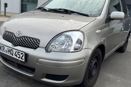 Toyota Yaris 234.689 km 1.990 &euro; Krefeld 47804