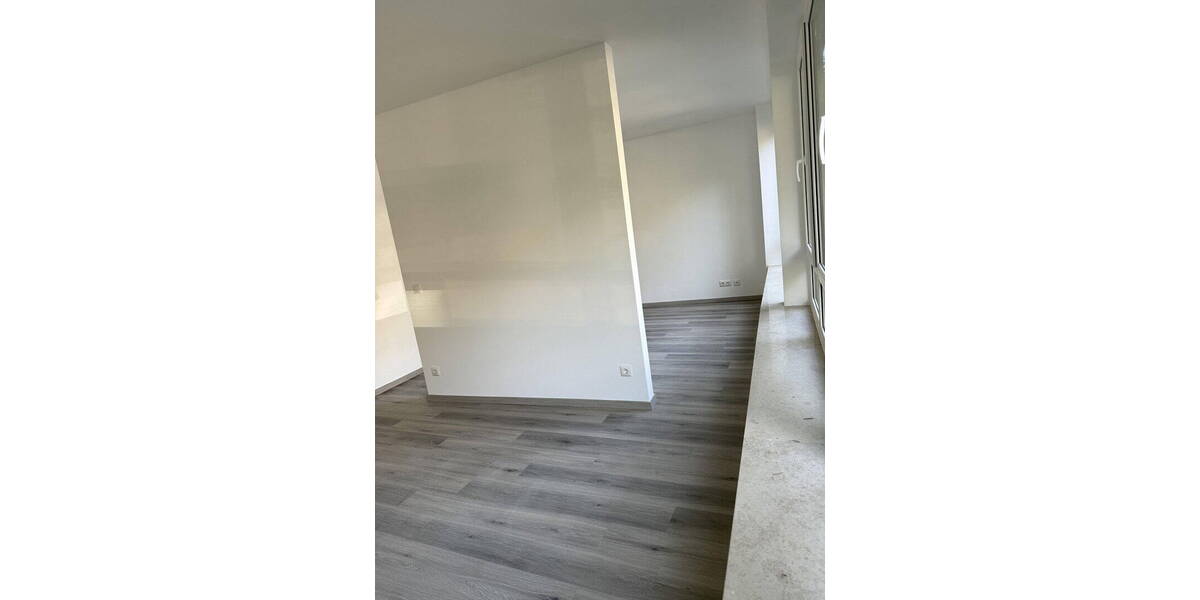 Etagenwohnung Düsseldorf Oberkassel - 2 Zimmer, 110 m&sup2;, 1.691&euro; | Angebot:26329682