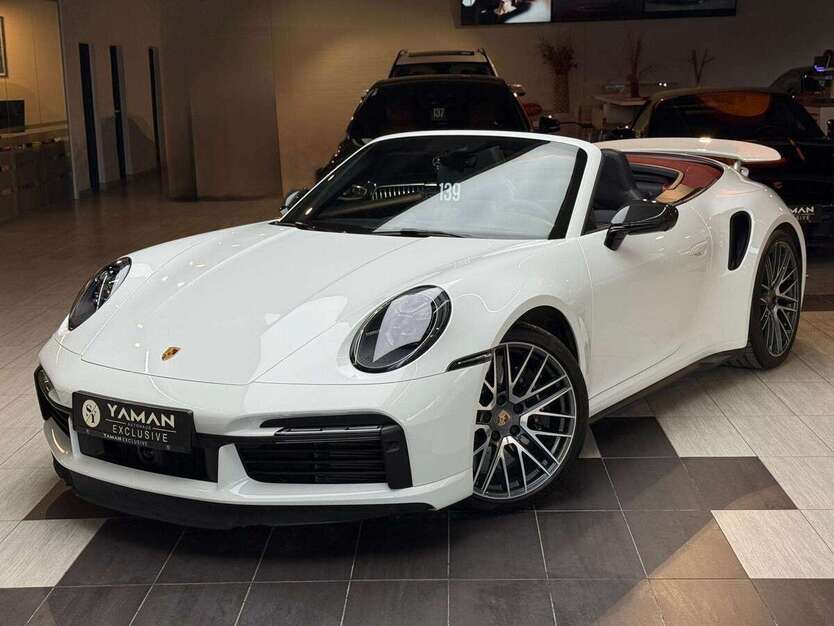 Porsche 911 8.806 km 219.850 € Mülheim an der Ruhr 45472