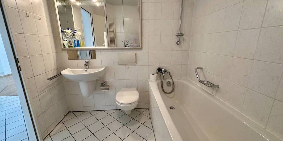 Etagenwohnung Neuss Augustinusviertel - 2 Zimmer, 67 m&sup2;, 225.000&euro; | Angebot:26376581