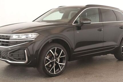 VW Touareg 18.600 km 60.884 € Düsseldorf 40233