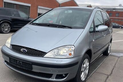 Ford Galaxy 200.000 km 3.990 € Düsseldorf 40549