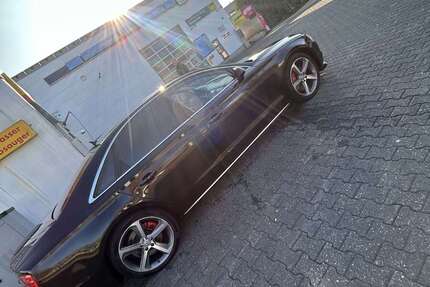Audi A8 293.000 km 15.499 &euro; Erkrath 40699